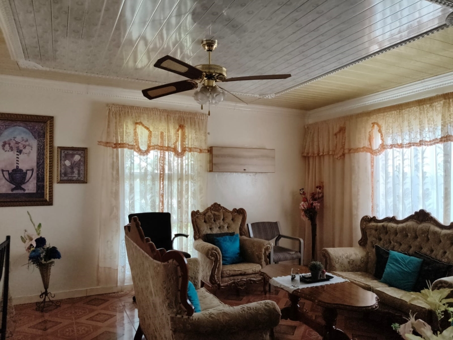 4 Bedroom Property for Sale in Monakato North West